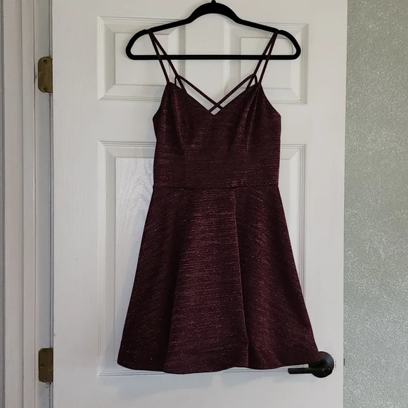 I.N. Burgundy  special Occasion dress  Sz Med Mini dress - Picture 3 of 10